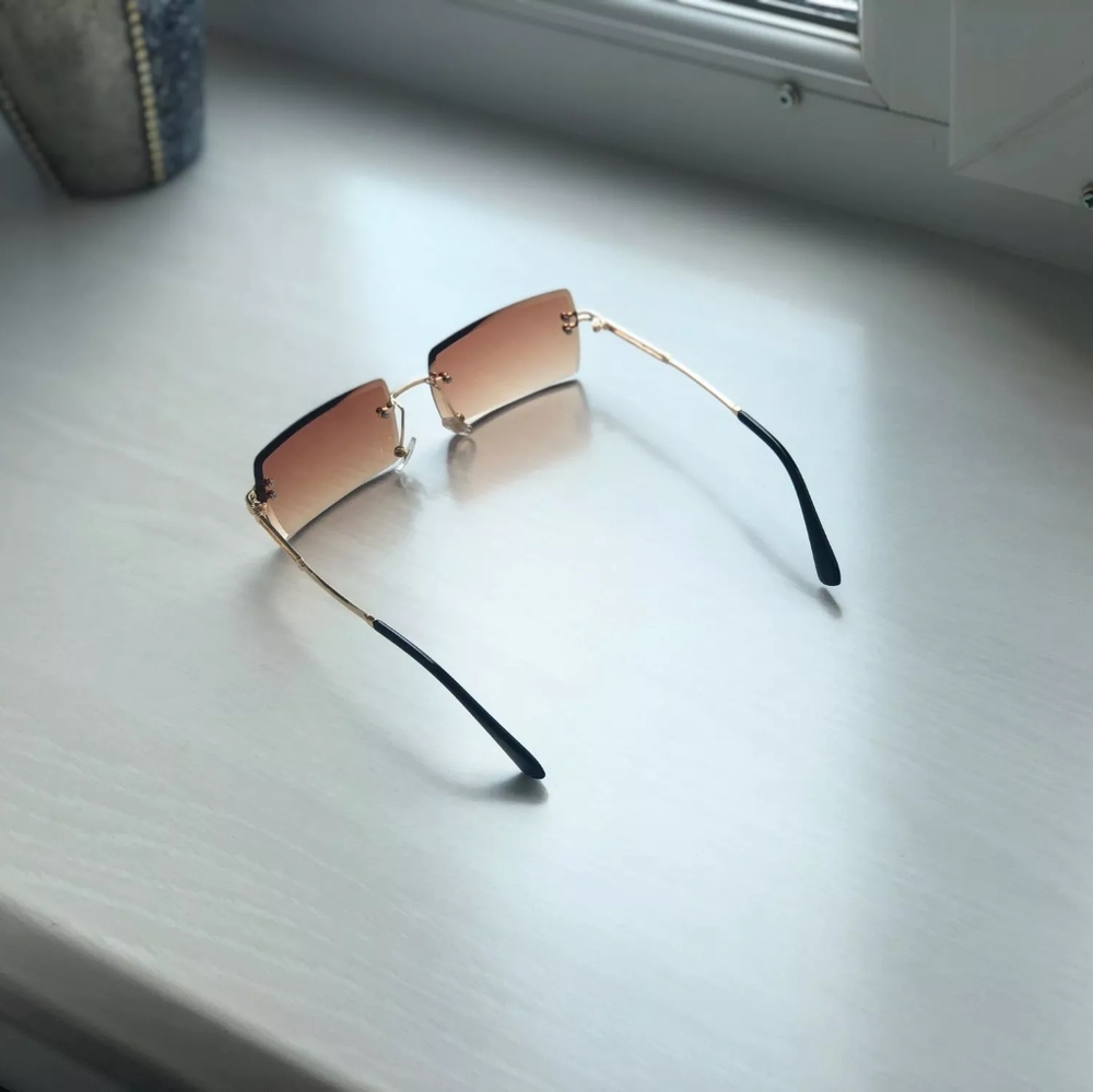 Retro 90's Sunglasses - Picture 12 of 15